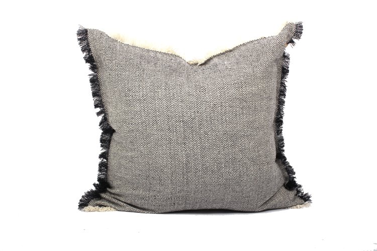 Wholesale Decorative Pillows & Throws
